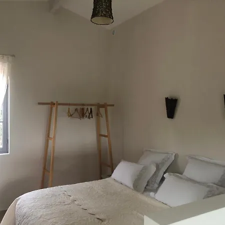 Des Pignes -adults Only B&B 엑상프로방스